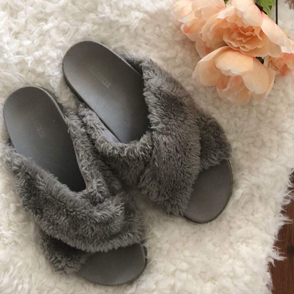 Joe Boxer Gray fur  slides size L Unisex